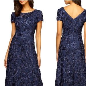 Alex Evenings Embellished Lace A-Line Gown
ALEX EVENINGS